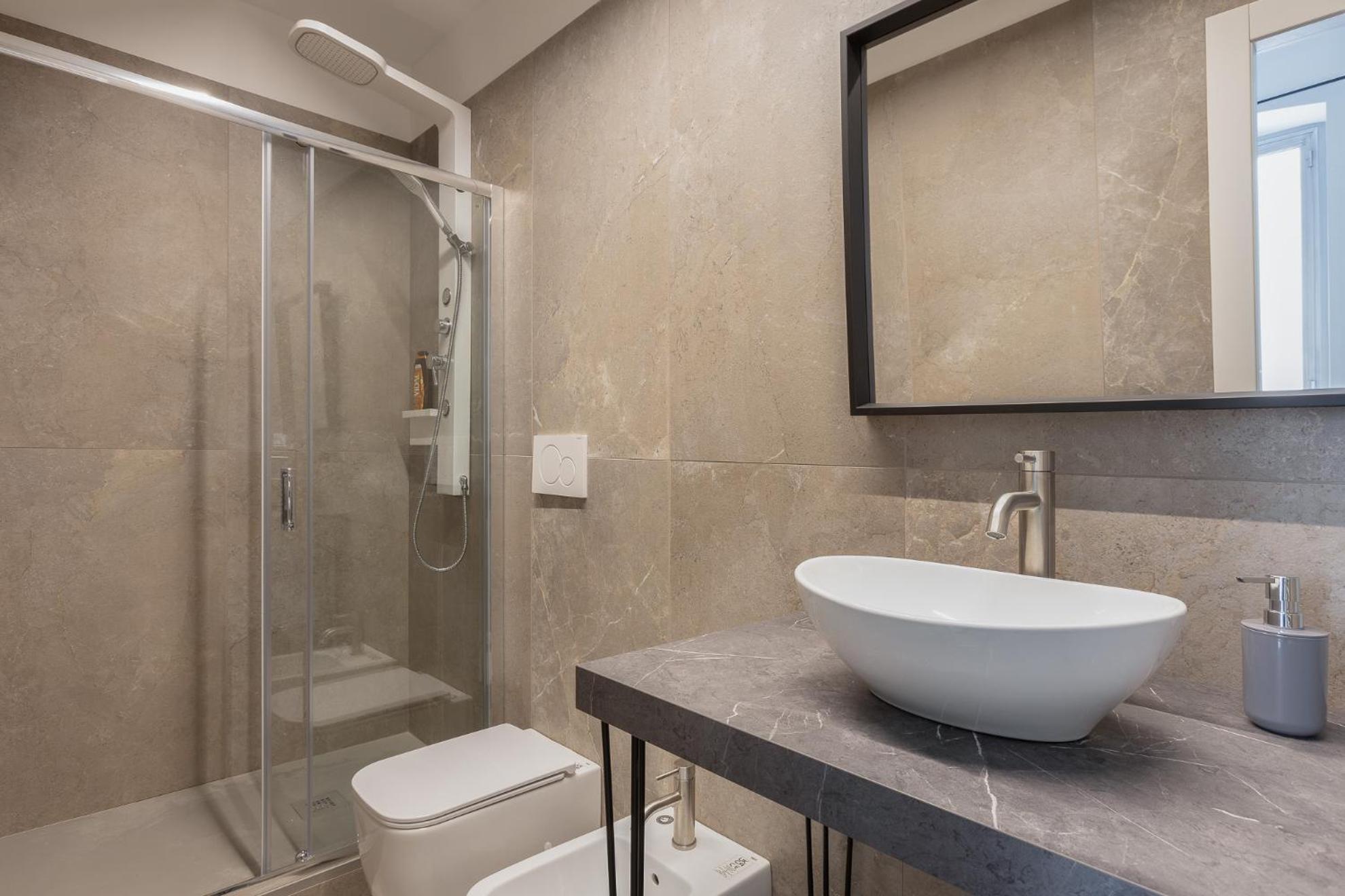 Snapstay Luxury Apartments In Centro A Trieste Eksteriør bilde