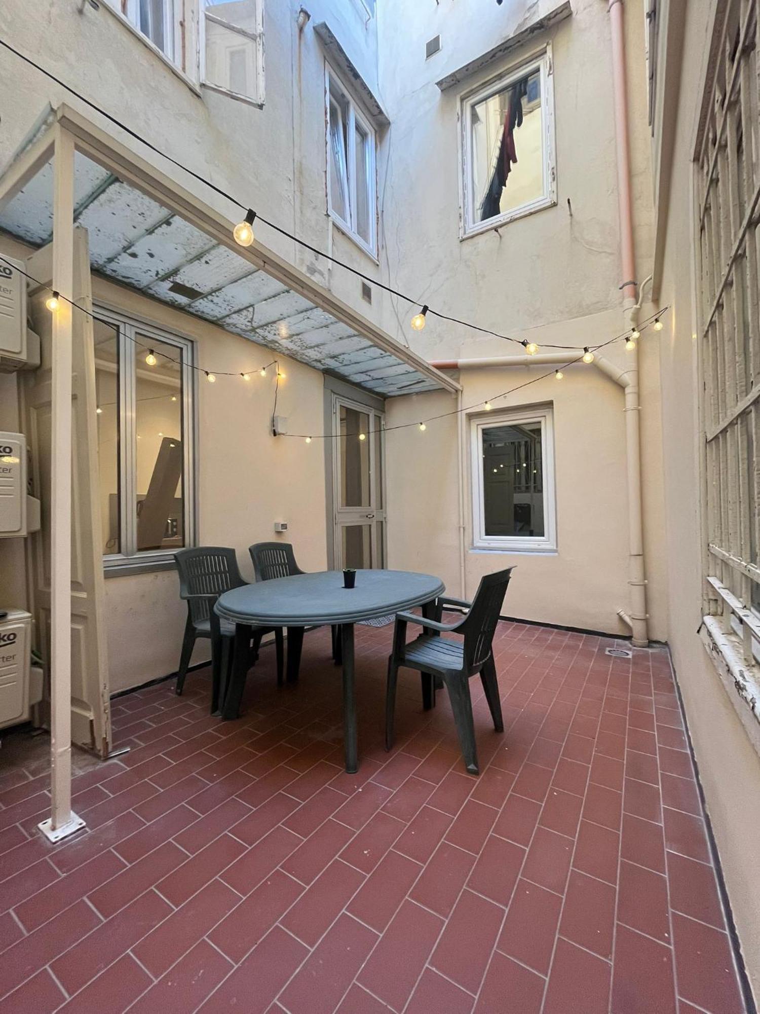 Snapstay Luxury Apartments In Centro A Trieste Eksteriør bilde